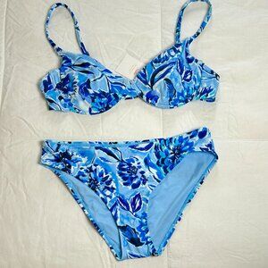 Andie Swim Blue Floral Bikini L top, M bottom